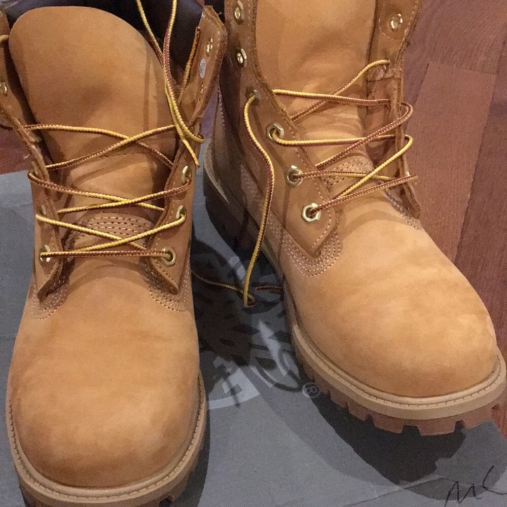 Timberlands - Picture 3 of 7